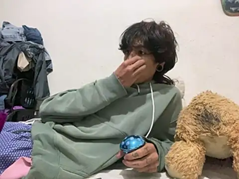 kirito kun online show from April 2026 12:46:02 AM