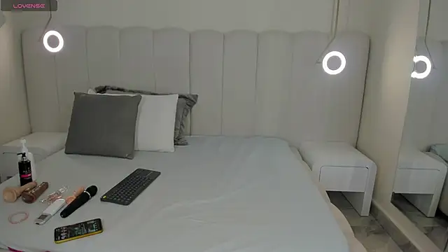 riri candy online show from October 2025 04:01:01 AM