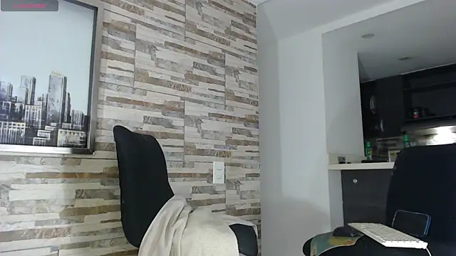 Snapshot of Keeitlin chatting on July 2026 10:20:01 PM Keeitlin online show from July 2026 10:20:01 PM