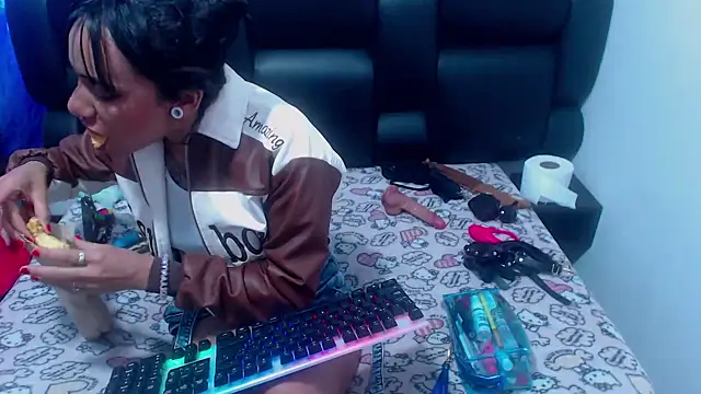 Snapshot of XxxReinaSexyBodyxxX777 chatting on September 2025 01:26:02 PM XxxReinaSexyBodyxxX777 online show from September 2025 01:26:02 PM