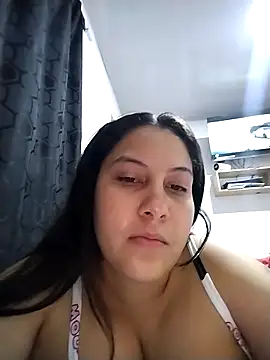 esmeralda jadees online show from May 2026 01:49:02 PM