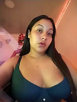 esmeralda jadees online show from June 2026 08:22:02 PM