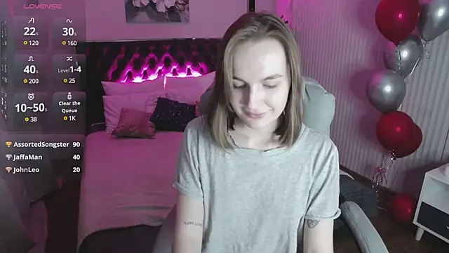  Vikky Moon  online show from March 2025 04:16:02 AM