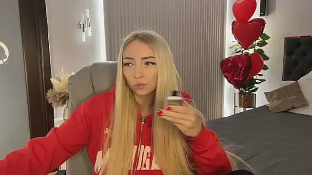 Snapshot of OhMyEmma chatting on February 2026 01:26:01 AM OhMyEmma online show from February 2026 01:26:01 AM