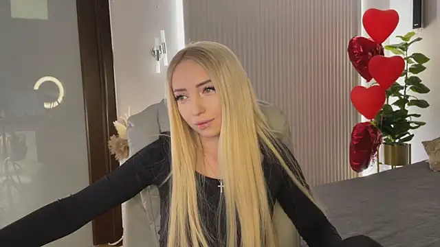 Snapshot of OhMyEmma chatting on March 2026 01:11:01 AM OhMyEmma online show from March 2026 01:11:01 AM