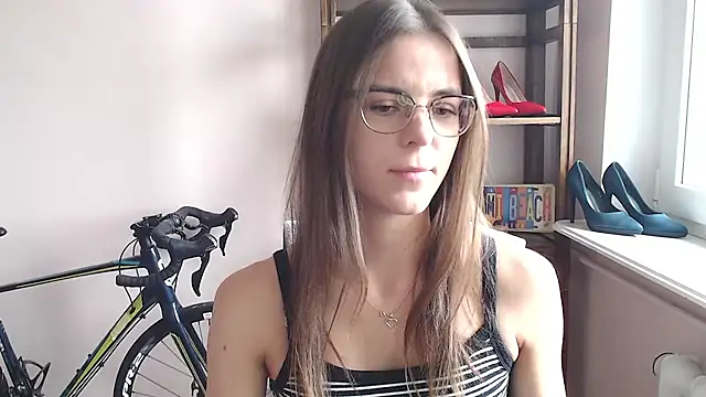 love megi online show from May 2026 01:27:02 PM
