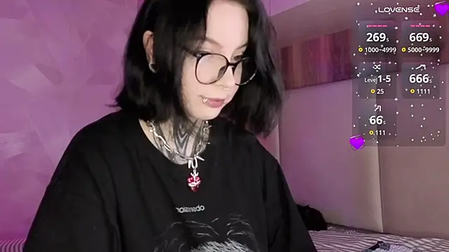 Snapshot of yourvodka chatting on April 2026 12:06:01 AM yourvodka online show from April 2026 12:06:01 AM