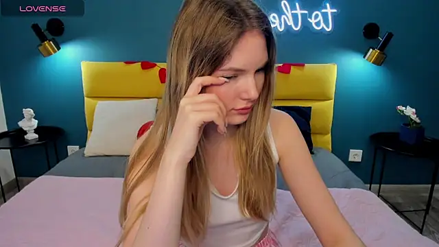 EvelineAmore online show from February 2026 08:42:01 AM