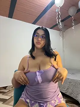 roldanmary online show from December 2025 02:09:02 AM