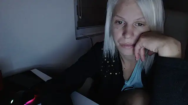 ElssaRush online show from September 2025 02:04:02 AM