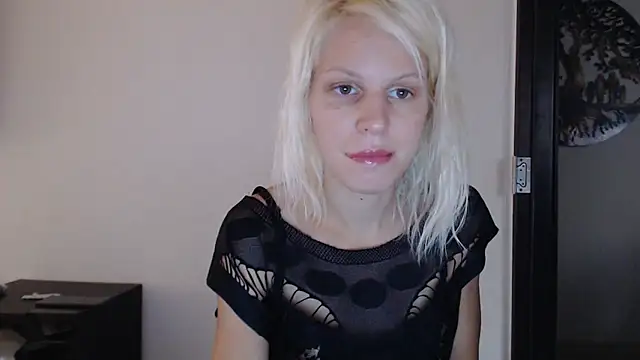 ElssaRush online show from October 2025 01:41:01 PM