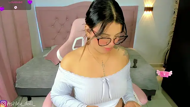 Ashley dolll online show from June 2026 09:18:02 PM