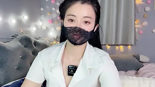 Snapshot of MI_KA22 chatting on January 2026 07:08:02 PM MI KA22 online show from January 2026 07:08:02 PM