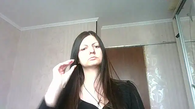 AliseWats online show from March 2025 10:15:02 AM