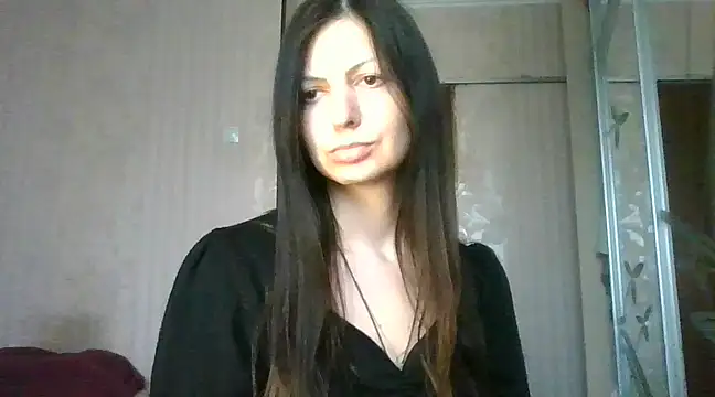 AliseWats online show from March 2025 01:40:01 PM