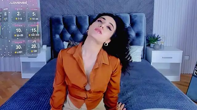 Snapshot of Maya_Rogerss chatting on December 2025 02:33:02 PM Maya Rogerss online show from December 2025 02:33:02 PM