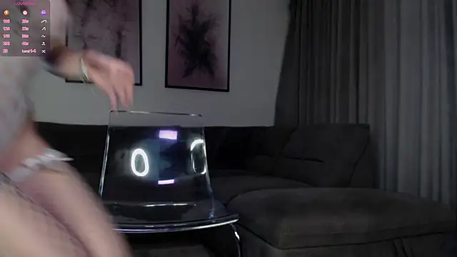 reinakylie online show from October 2025 12:08:02 PM