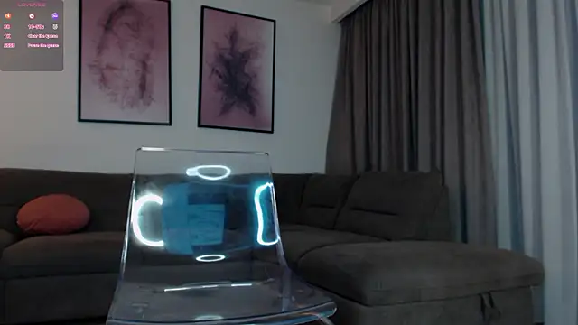 Snapshot of reinakylie chatting on February 2026 02:08:02 AM reinakylie online show from February 2026 02:08:02 AM