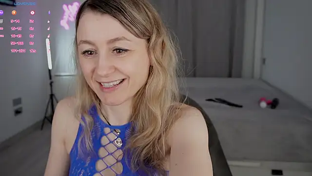 Snapshot of __Milana____ chatting on May 2026 05:09:01 PM Milana online show from May 2026 05:09:01 PM