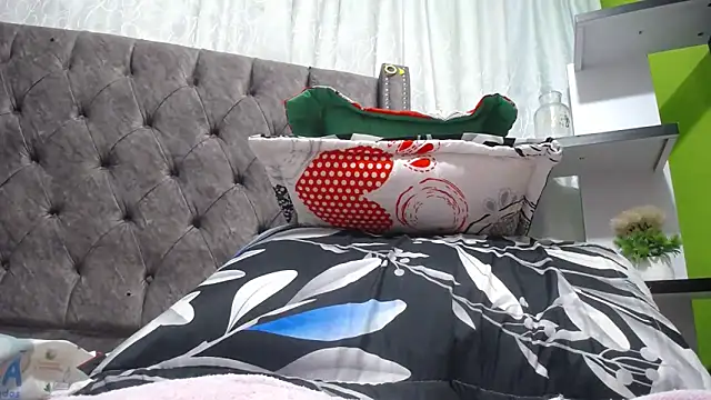 ANA-BULLOCK- online show from December 2025 12:10:02 PM