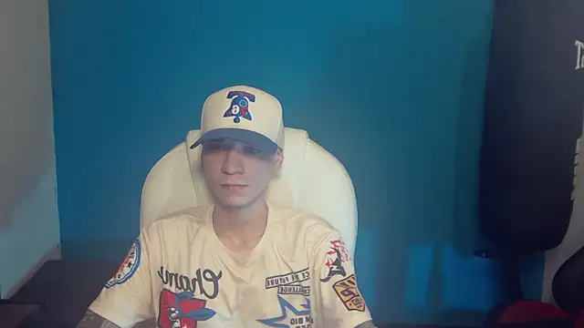 Snapshot of Burperking420_ chatting on October 2025 07:36:02 PM Burperking420 online show from October 2025 07:36:02 PM