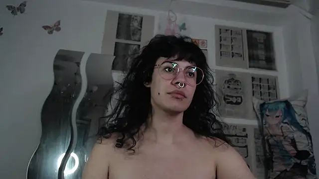 Snapshot of PainPrince69 chatting on March 2026 04:05:01 AM PainPrince69 online show from March 2026 04:05:01 AM