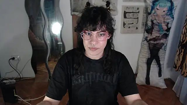 Snapshot of PainPrince69 chatting on April 2026 03:19:01 AM PainPrince69 online show from April 2026 03:19:01 AM