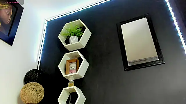 AteneaTaylor online show from March 2025 01:37:02 AM