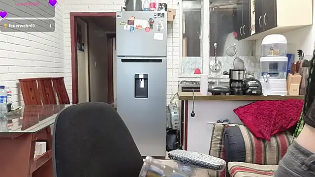 Snapshot of freyaa_sorcerees chatting on October 2025 05:32:02 PM freyaa sorcerees online show from October 2025 05:32:02 PM