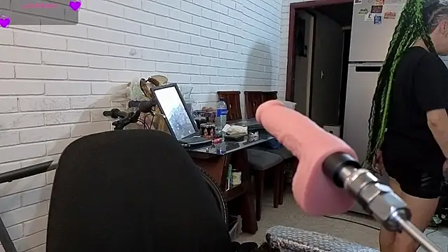 Snapshot of freyaa_sorcerees chatting on October 2025 01:15:01 AM freyaa sorcerees online show from October 2025 01:15:01 AM