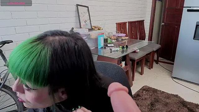 Snapshot of freyaa_sorcerees chatting on October 2025 05:25:02 PM freyaa sorcerees online show from October 2025 05:25:02 PM