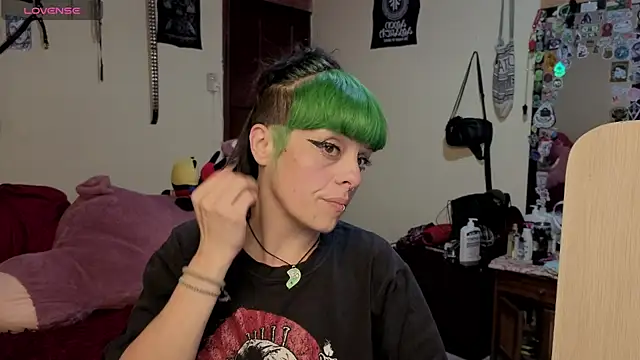 freyaa sorcerees online show from December 2025 04:39:02 AM