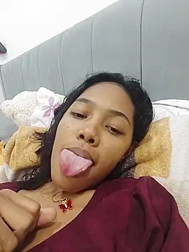 Snapshot of willow_smitt chatting on February 2026 01:45:01 AM willow smitt online show from February 2026 01:45:01 AM