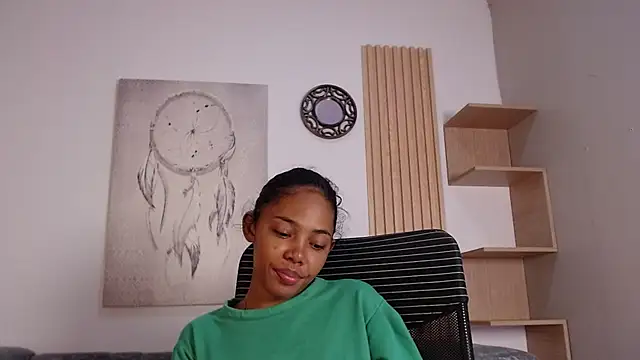 Snapshot of willow_smitt chatting on March 2026 12:46:01 PM willow smitt online show from March 2026 12:46:01 PM