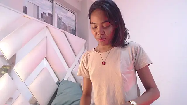 Snapshot of willow_smitt chatting on March 2026 02:44:01 PM willow smitt online show from March 2026 02:44:01 PM