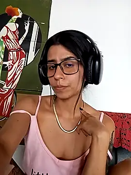 Snapshot of AmyMawChan chatting on March 2025 07:14:01 PM AmyMawChan online show from March 2025 07:14:01 PM