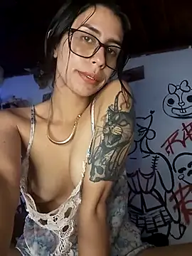 Snapshot of AmyMawChan chatting on March 2025 03:13:01 AM AmyMawChan online show from March 2025 03:13:01 AM