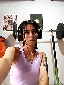 Snapshot of AmyMawChan chatting on March 2025 09:10:02 PM AmyMawChan online show from March 2025 09:10:02 PM