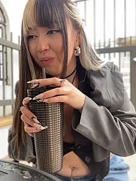 VictoriaGerard Pink online show from September 2025 04:39:01 PM