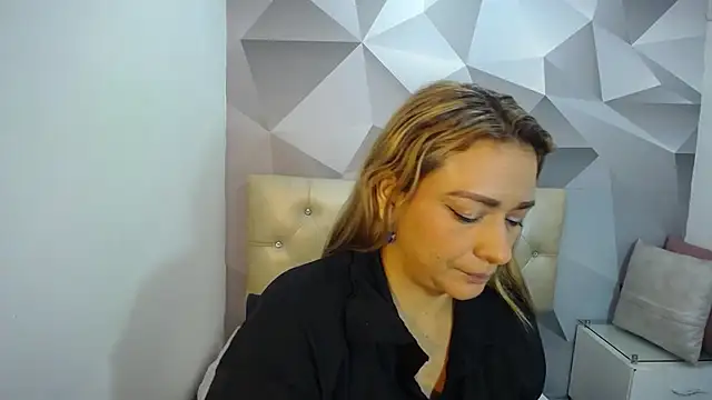 Milf-Prettyboobs online show from December 2025 10:55:01 AM