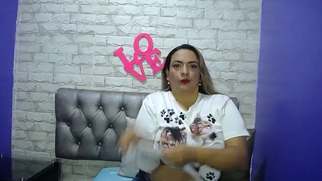 Milf-Prettyboobs online show from May 2026 05:10:01 PM