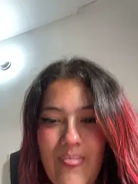 Snapshot of VanessaScott_ chatting on October 2025 08:32:02 PM VanessaScott online show from October 2025 08:32:02 PM