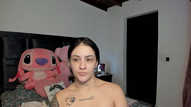 Snapshot of Paulet_Johnson chatting on March 2026 11:22:02 PM Paulet Johnson online show from March 2026 11:22:02 PM