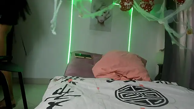 sweet cinamon online show from November 2025 01:35:02 PM