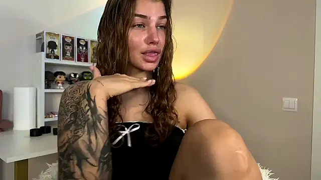 Snapshot of Anna_Six chatting on October 2025 01:37:02 AM Anna Six online show from October 2025 01:37:02 AM