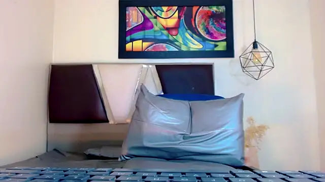 alexsandra kiss online show from November 2025 11:21:01 AM