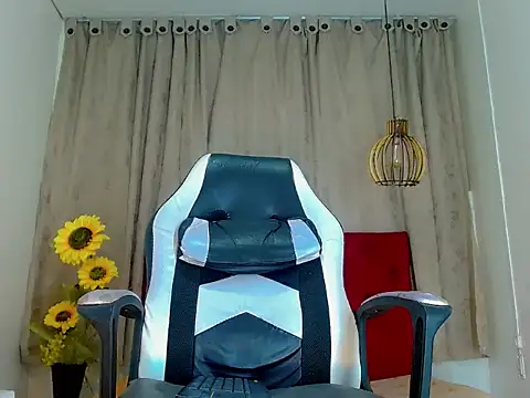 alexsandra kiss online show from February 2026 11:36:01 AM