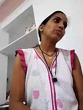 Hotty-Nidhi online show from March 2025 03:13:01 AM