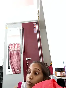 Hotty-Nidhi online show from September 2025 04:01:02 AM