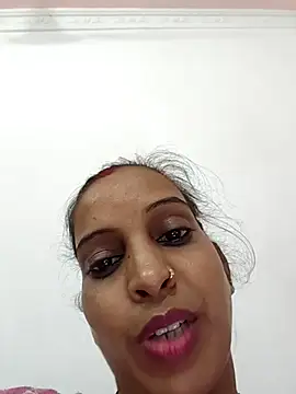 Hotty-Nidhi online show from October 2025 03:45:01 PM